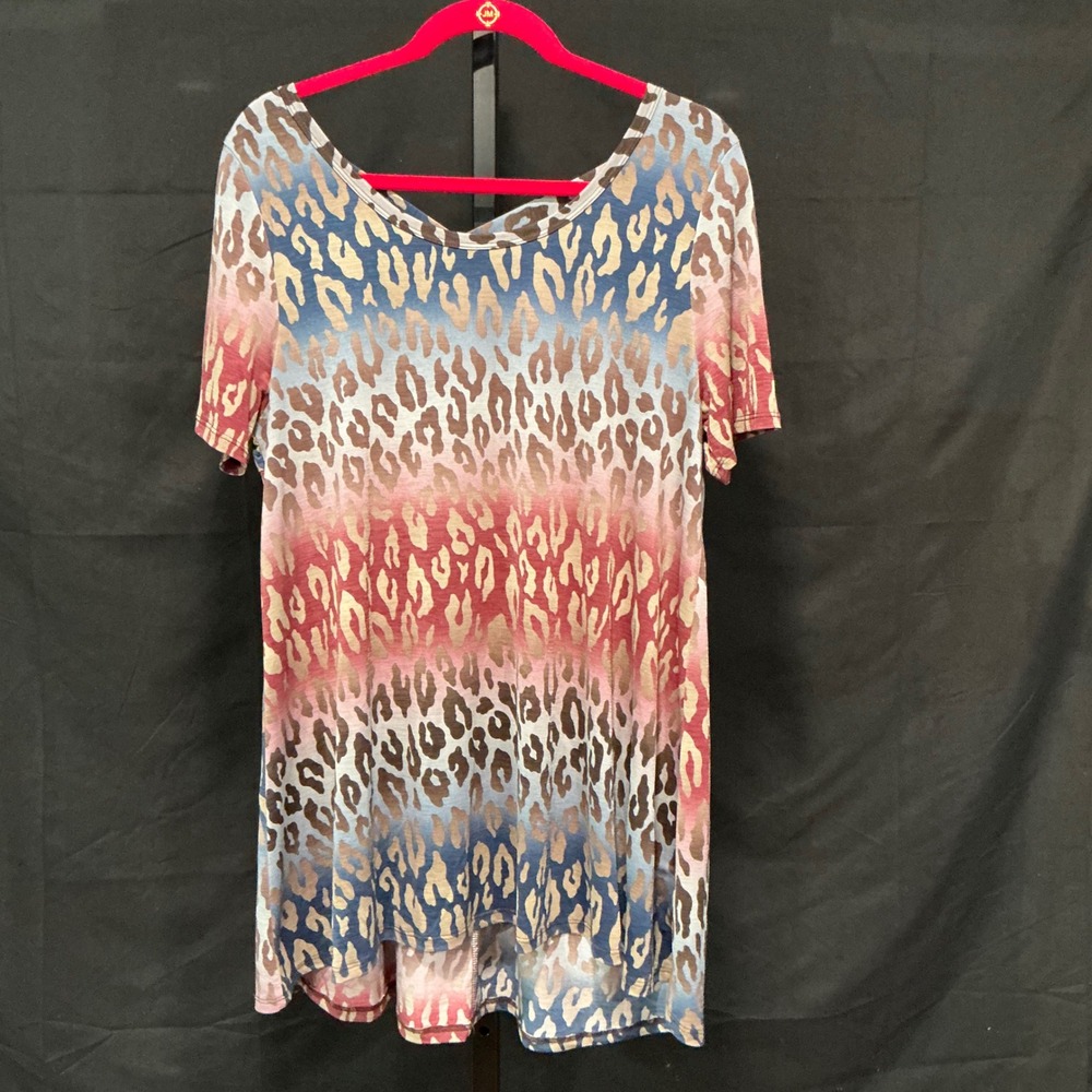 Paisley Grace Tunic Top Leopard Print Ombre Multicolor Criss Cross Short Sleeve